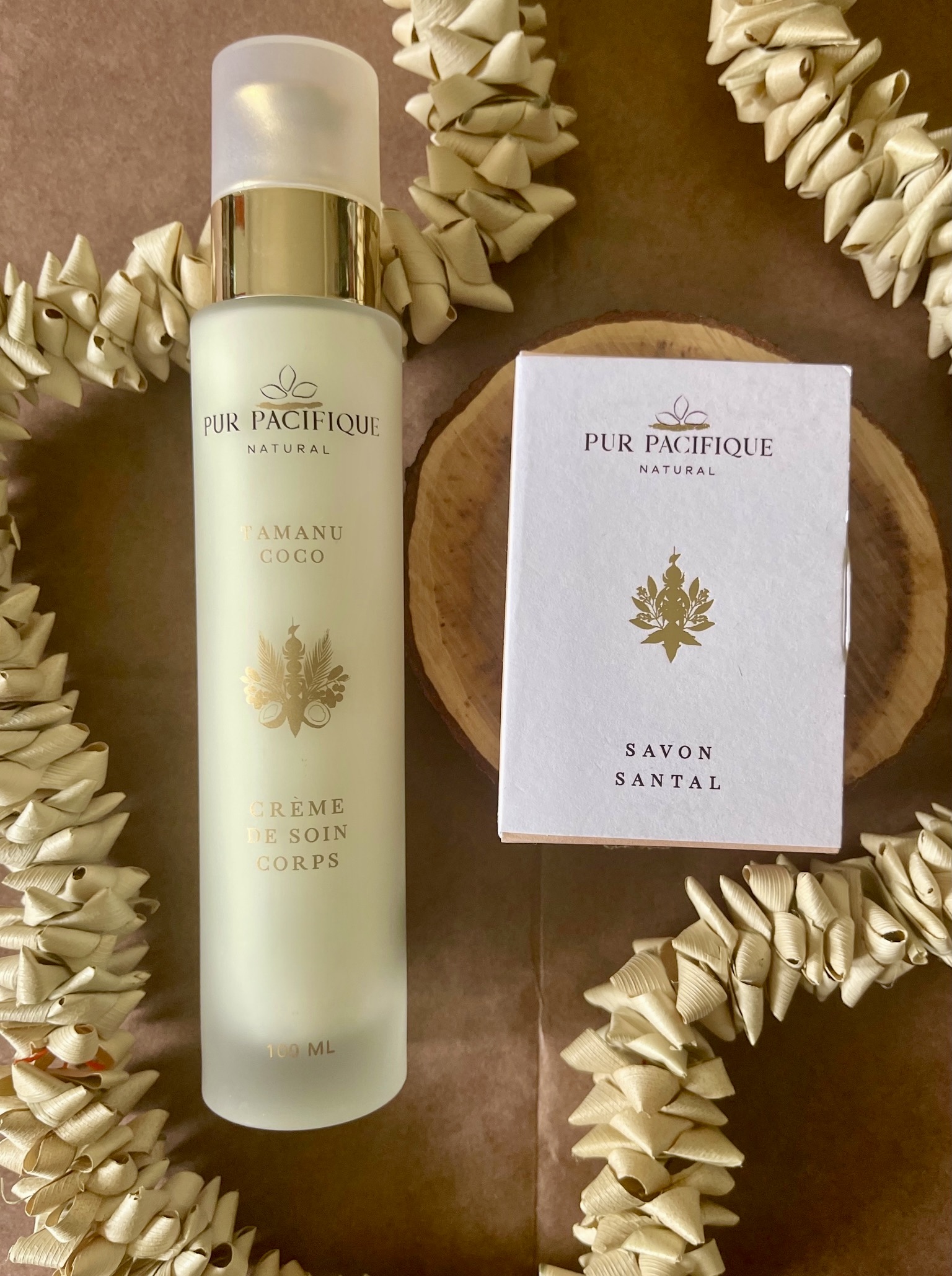 COFFRET CADEAU SOIN CORPS - IMPERFECTIONS CUTANÉES - CRÈME REPARATRICE ET SAVON SANTAL