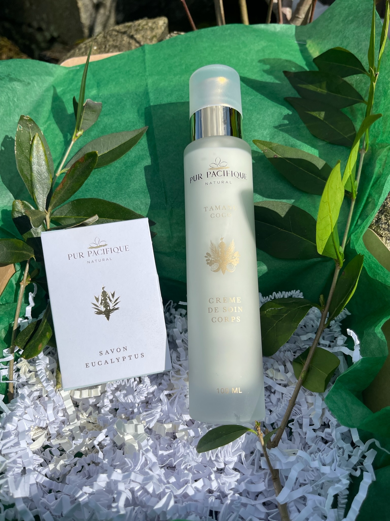 <b>NOUVEAUTÉ</b> : COFFRET CADEAU SOIN CORPS - PEAU DÉSHYDRATÉE ET TRÈS SÈCHE - CRÈME REPARATRICE ET SAVON EUCALYPTUS